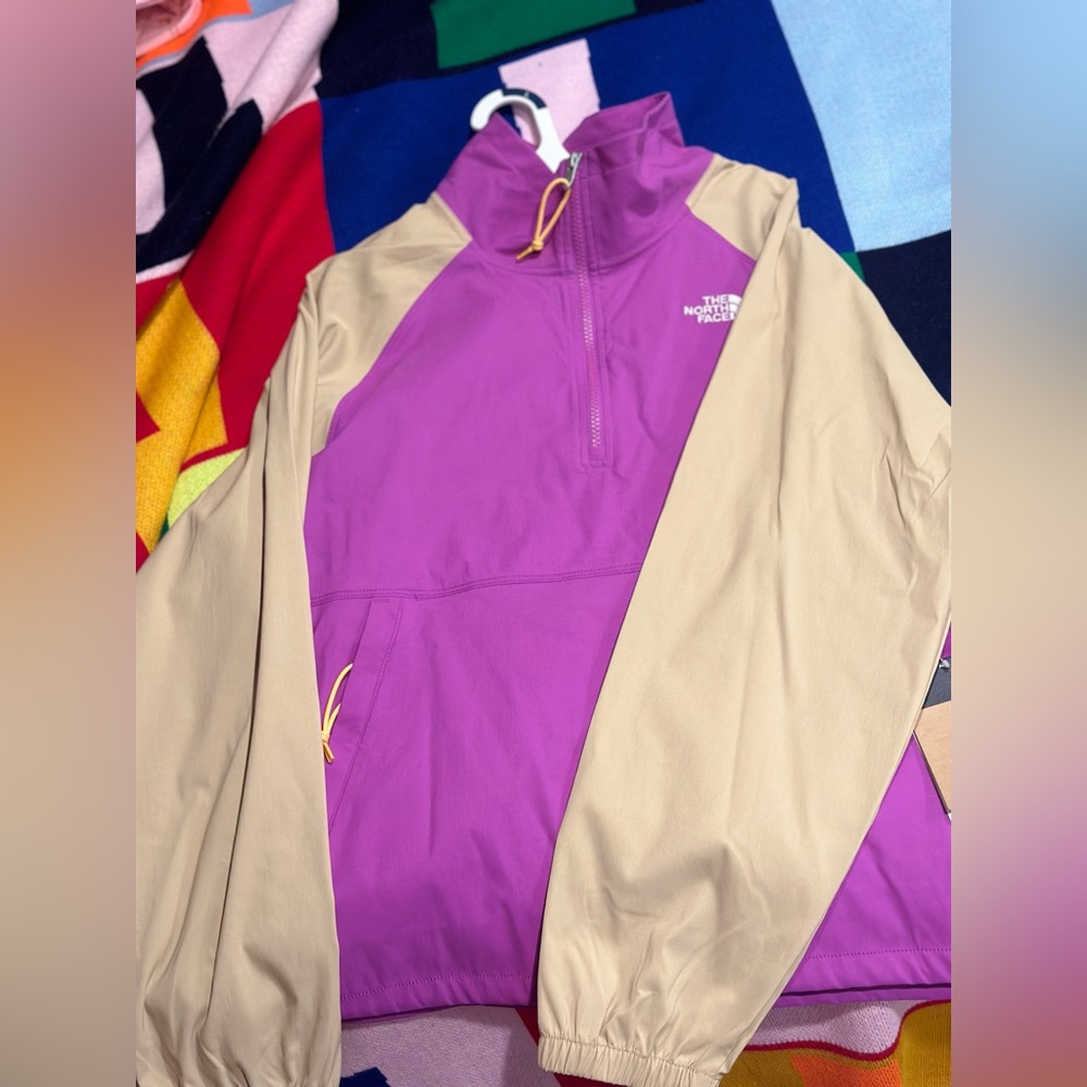 Northface windbreaker